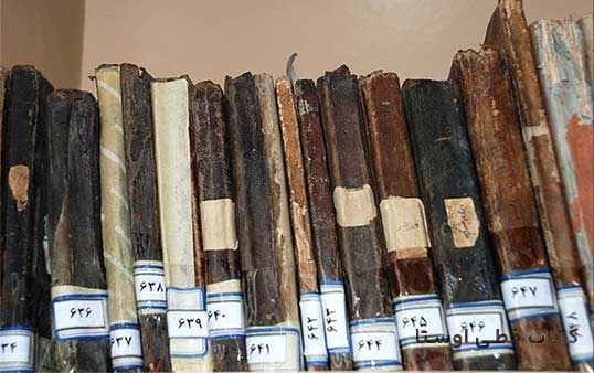 تشخیص اصالت نسخ خطی